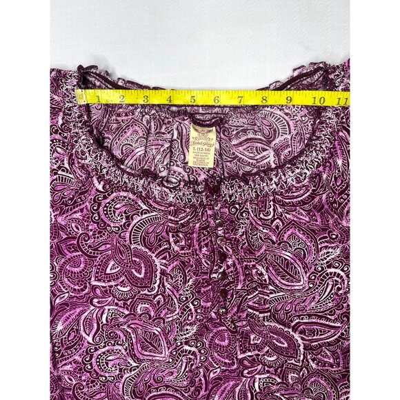 Large Faded Glory Purple Paisley Blouse With Ruffled Neckline & Short Sleeves - Picture 6 of 10